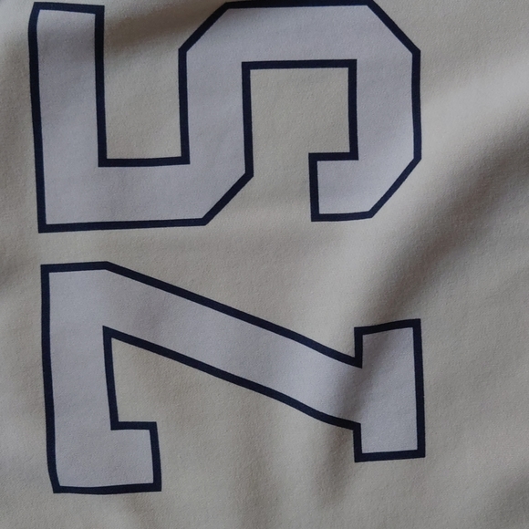 Like new Abercrombie Sweatshirt Size S - Picture 3 of 5